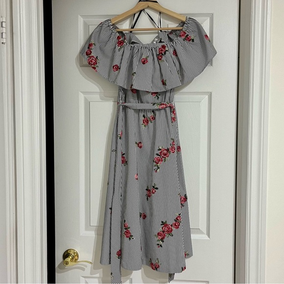 Calvin Klein - Embroidered Midi Striped Dress - Picture 3 of 5